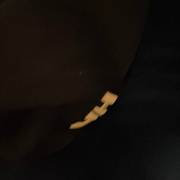 Helly Hansen Black and Red Hat with Embroidered Flag - Picture 7 of 11